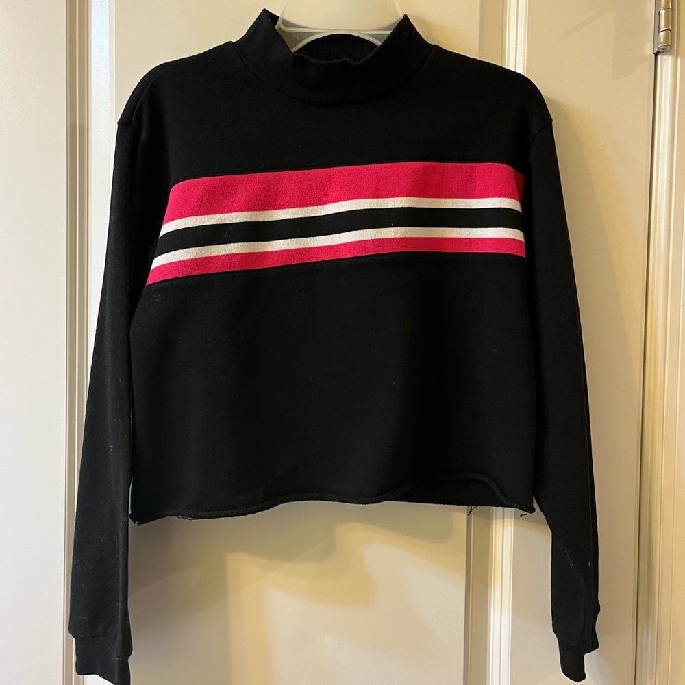 Forever 21 80s Style Black and Pink Cropped Turtleneck Sweater